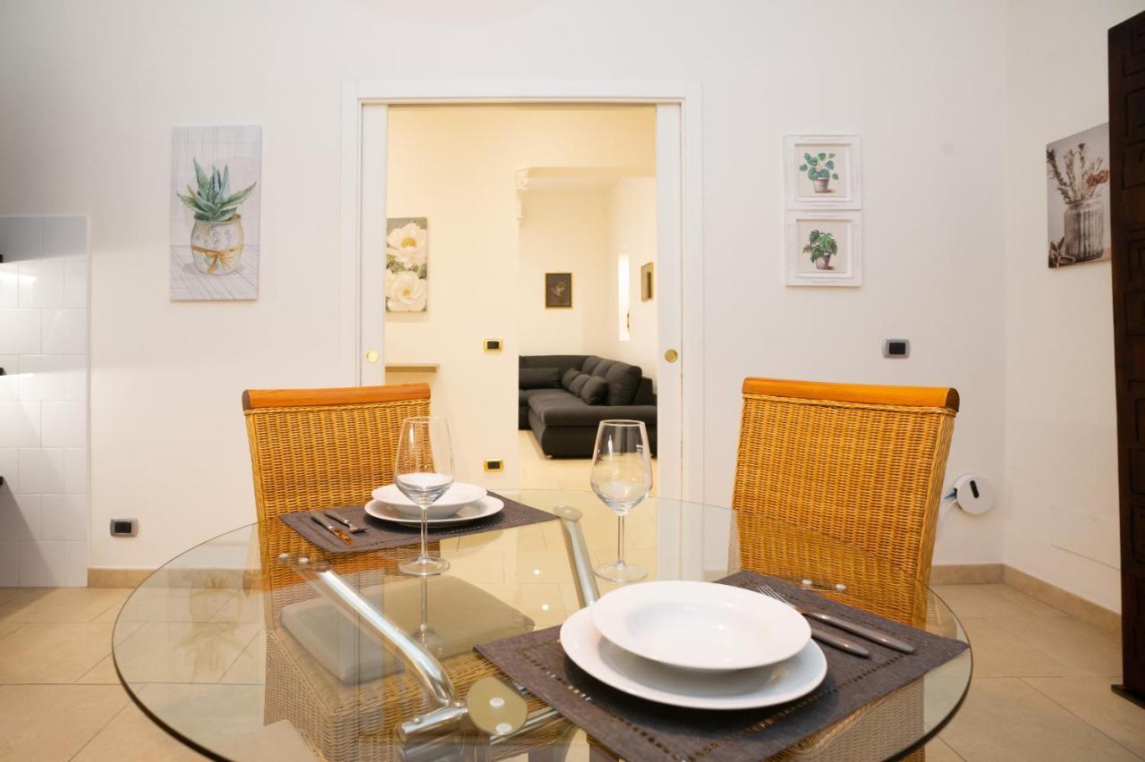 Internotre Luxury Apartment Барі Екстер'єр фото